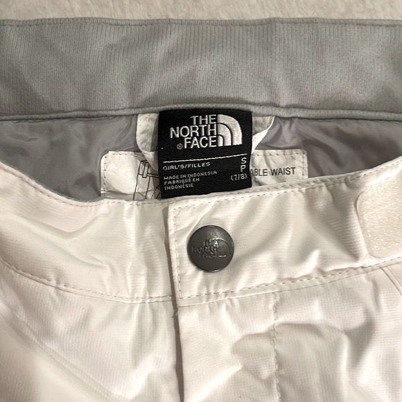 Kid’s North Face snow pants - Picture 2 of 4